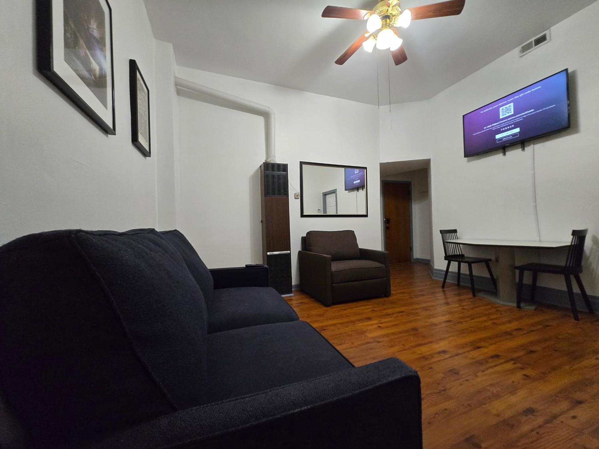 Hostel 424